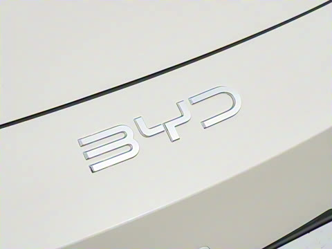 2025�� �Ǽݰ� 305km ���ɰ�