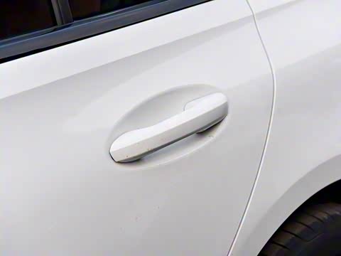 2025�� �Ŀ� C 260 L �ҹ�˶���