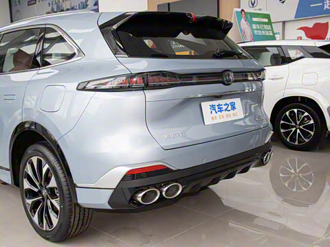 2025�� ���Ĵ� UItra 2.0T ������ �ǻ۾�����