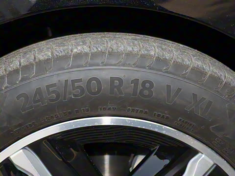 2025�� 2.0T ��Ӱ