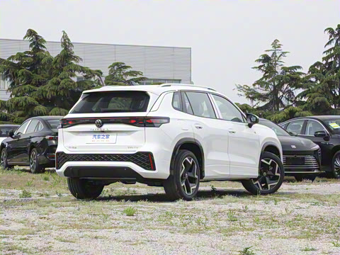 2025�� ̽��L 330TSI ������ӢCity��