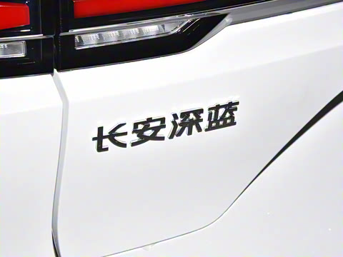 2025�� 300UltraǬ���Ǽ�ADS SE���̰�