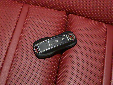 2025�� Cayenne Coup�� S E-Hybrid 3.0T