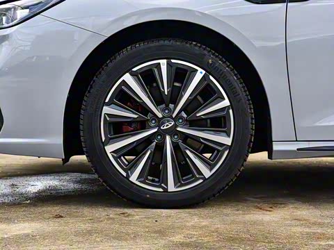 2025�� 2.0T DCT ������