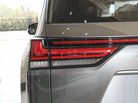 2025�� 700h ����