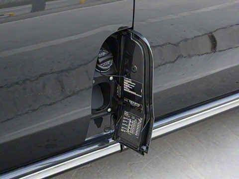 2024�� V 300 L ����������