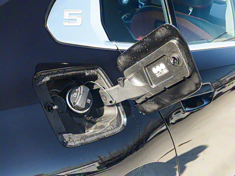 2025�� 530Li ������ M�˶���װ