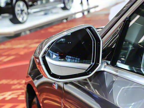 2025�� 525Li M�˶���װ