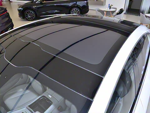 2025�� 705km Pro