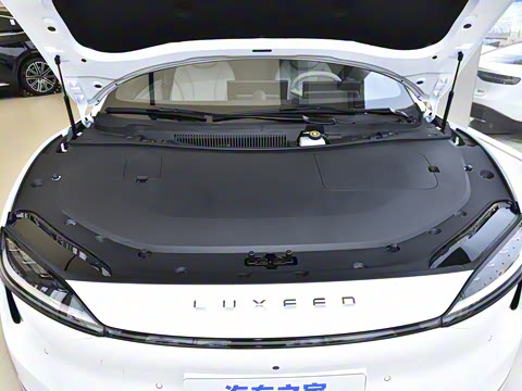 2025�� 705km Pro