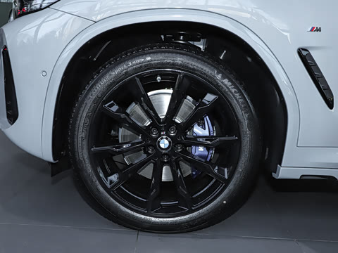 2022�� �Ŀ� xDrive 30i M�˶���ҹ��װ