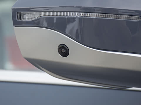 2024�� eDrive 35L M�˶���װ