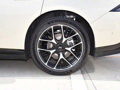 2025�� �������� Max �콢��