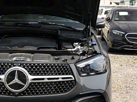 2025�� �Ŀ� GLE 450 4MATIC ������