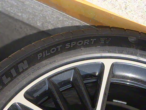 2025�� �������� Max �콢��