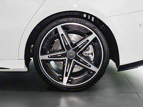 2025�� �Ŀ� AMG A 35 L 4MATIC