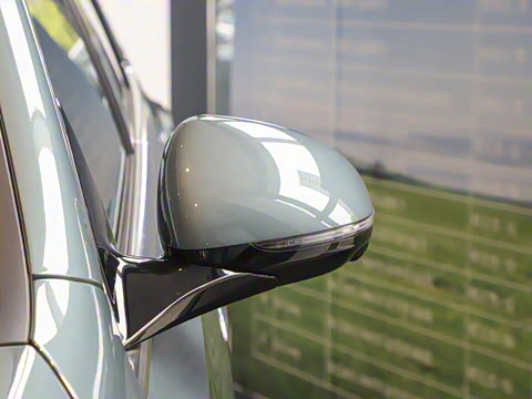 2025�� �Ŀ� E 300 L ������