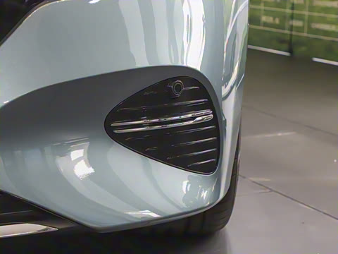 2025�� �Ŀ� E 300 L ������