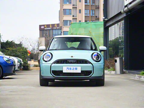 2025�� 1.5T COOPER ������