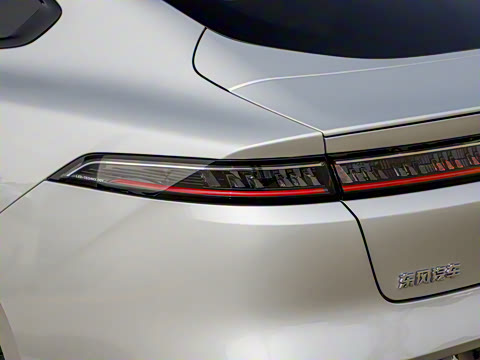 2025�� ���� 550ProѲ����