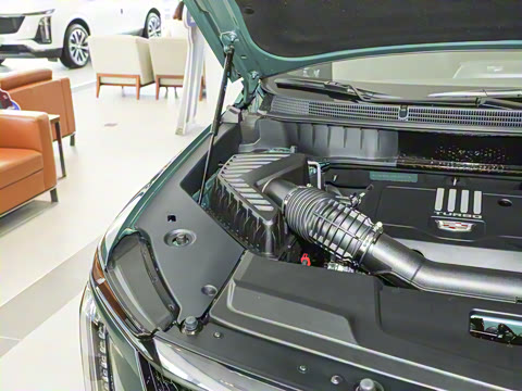 2025�� 2.0T �����