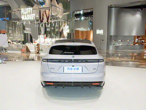 2025�� 75kWh Touring