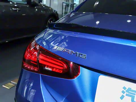 2025�� AMG A 35 L 4MATIC