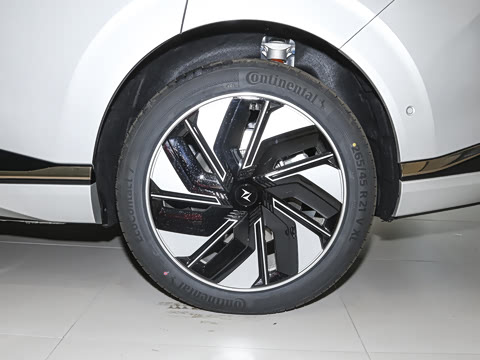 2025�� 636Max���Ȱ� 6��