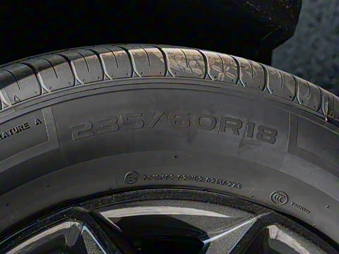 2025�� 501KM ����Pro��