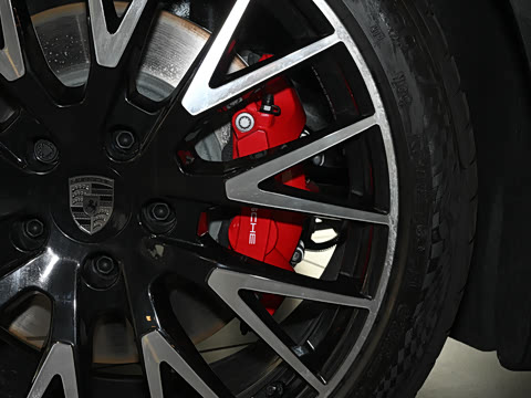 2024�� Panamera Turbo E-Hybrid 4.0T