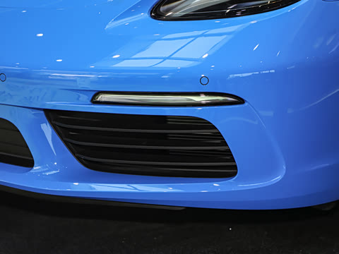 2022�� Boxster 2.0T