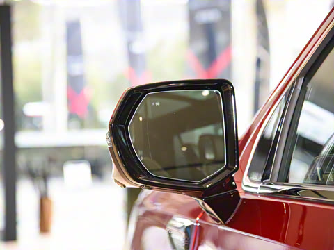 2025�� 2.7T �������۷��