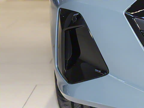 2024�� xDrive M60