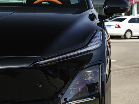 2025�� 610km �����콢��