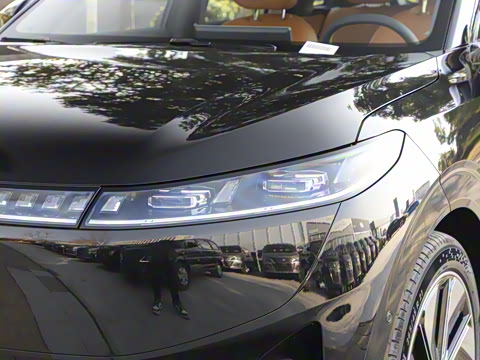 2025�� 636Max����� 5��