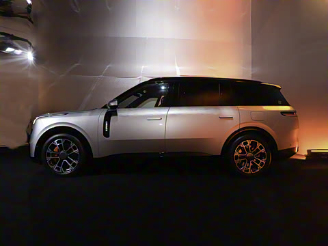 2025�� 2.0T Ultra