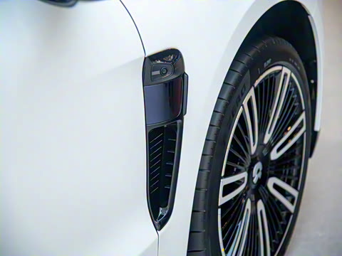 2025�� 102kWh ǩ����