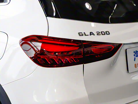 2025�� �Ŀ� GLA 200