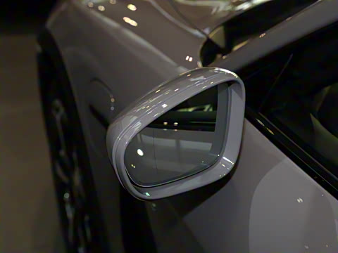 2024�� Taycan 4 Cross Turismo