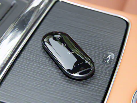 2025�� ����   Ultra ������