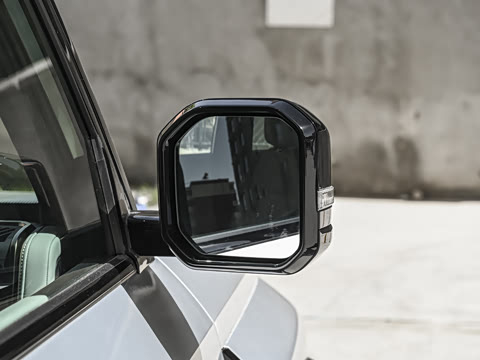 2025�� 501���������