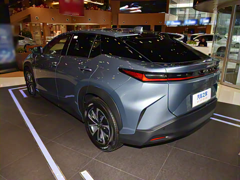 2023�� 300e ������ ���а�