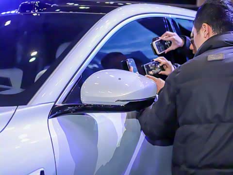 2025�� ����Ultra+ �߶���