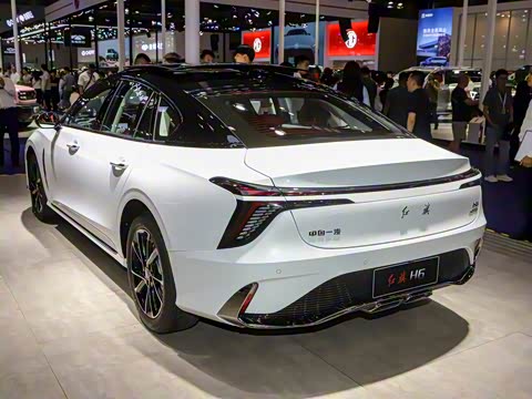 2025�� 2.0T ������