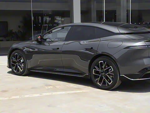 2025�� Ultra�����