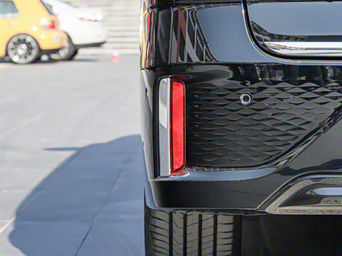 2025�� EV ����׿Խ������