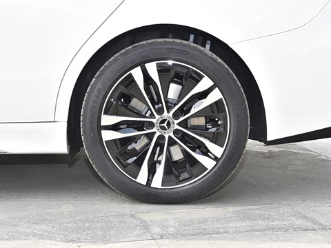 2025�� �Ŀ� C 350 eL