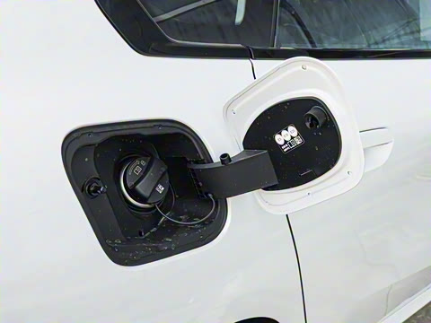 2025�� 225L M�˶���ҹ��װ