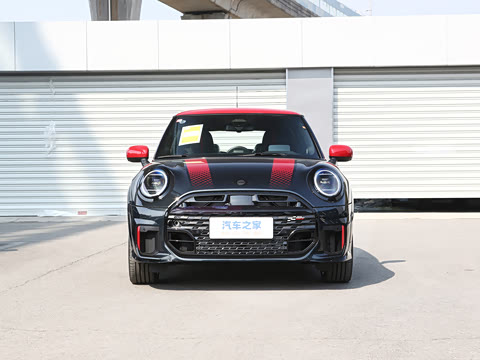 2025�� JOHN COOPER WORKS