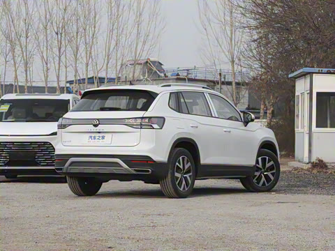 2025�� ������ 300TSI